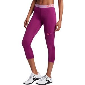 Nike Pro Capri/Cropped Purple leggings, Never Worn